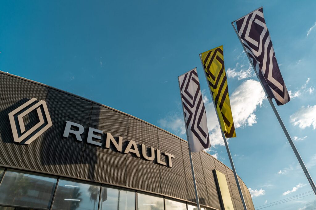 22 TALLERES DE LA RED RENAULT FUERON RECONOCIDOS POR EL CÍRCULO PREFERENCIAL DE TALLERES CESVI 2025