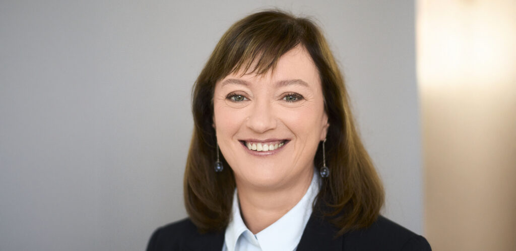 CARINE DAMOIS NOMBRADA CHIEF FINANCIAL OFFICER DE RENAULT GROUP
